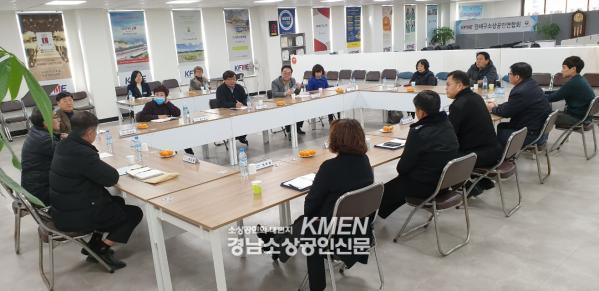 2039632632_98MuezPt_5b8a5c6f30ccb9fa4d09