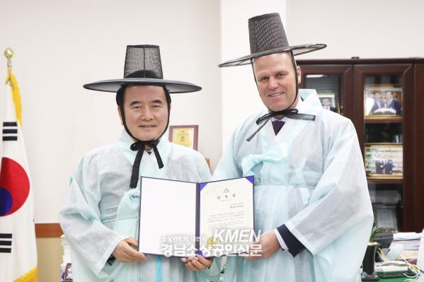 2039632632_5yzJIXuS_72a73282459f61d88cb3