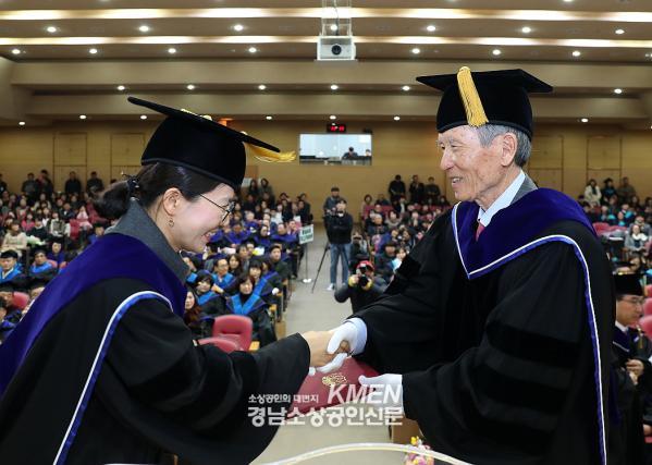 2039632632_BaiR6nD5_d570a17e3023c1c9e2a7