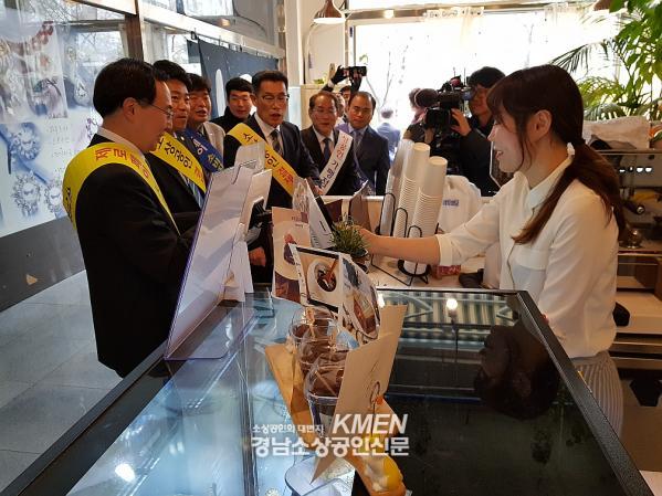 2039632632_XmpyBFgV_f07d5843d9e525be8e64