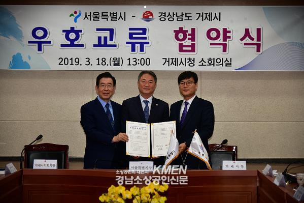 2039632632_XqWHudP2_dec66e0b3e9b7d52ef3c