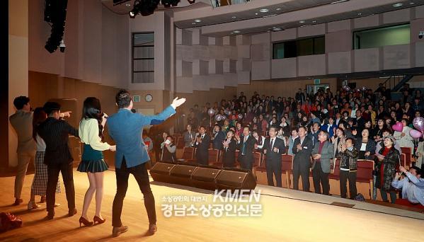 2039632632_lE0KWY2e_fa8acb1535aa90366b46