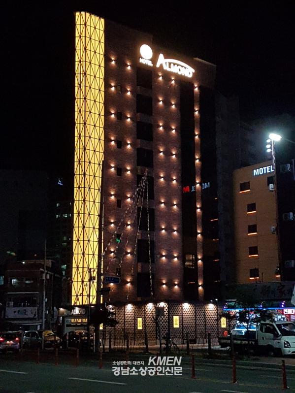 2039632632_lprItsCX_1e154a076e9198d17ad3