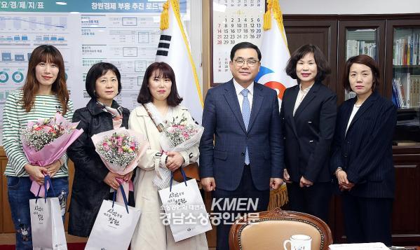 3531325196_7HdLnsX4_ba92dff69b43956f3a56