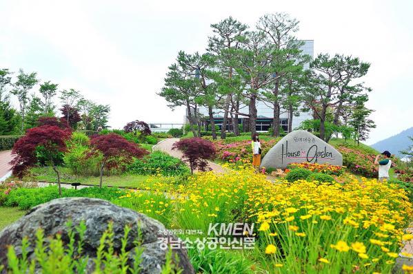 3531325196_cA4Fv9XY_c3ed1bf9bbc2378acda9