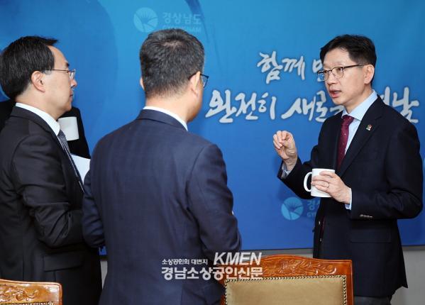 3531325196_iESRZjmB_39c61a5df9b1340f2727