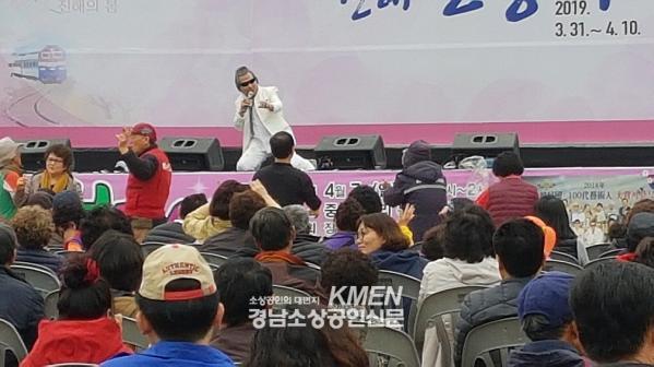 3531325196_rnatYXhs_4d787746674bfbba244b