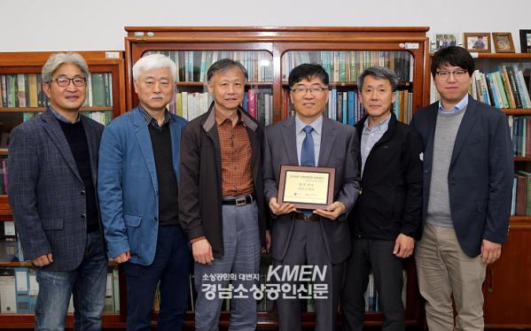 3696077903_vNYPTGl5_531078b642bba2443d5d