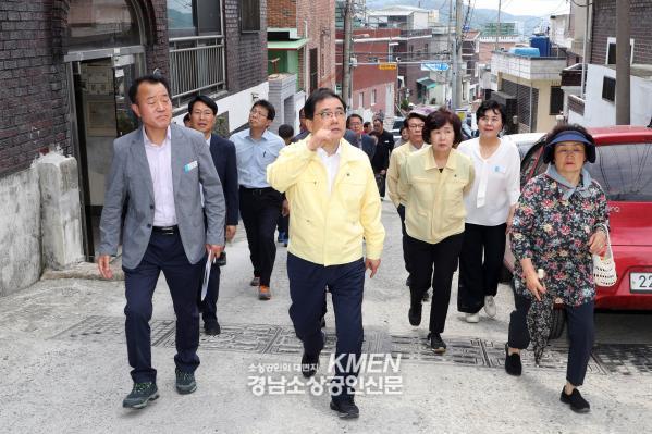 3717738889_DQcVxZwj_20703b23f83e9831bd69