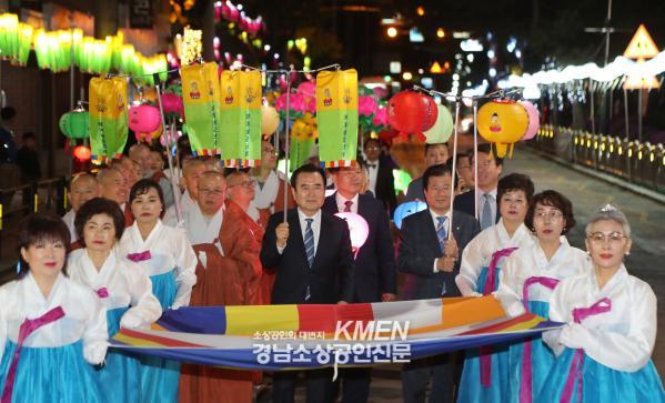 3717738889_DV7Iw2BZ_eba63c6d958aae1cd7c7