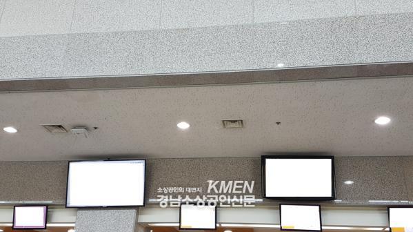 3717738889_L3DGHUuW_2083fb8328a21d23f7a0