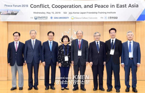 3717738889_UaAc1Oky_edcc3e33d2d7c1067af9