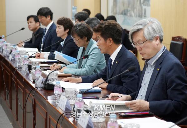 3717738889_hkVTC5qu_11b0bba1672417e3dc81