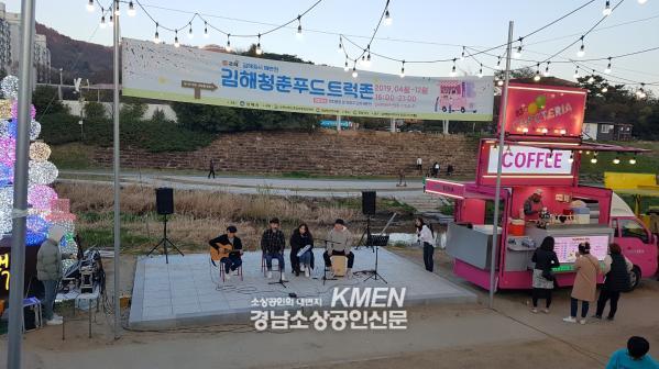 3717738889_lSCIGhOD_a7cc2bcff76a7fec9213