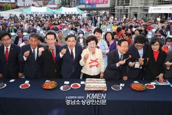 3717738889_sqX5Ewrn_f2c8a1f5b5aafba69413