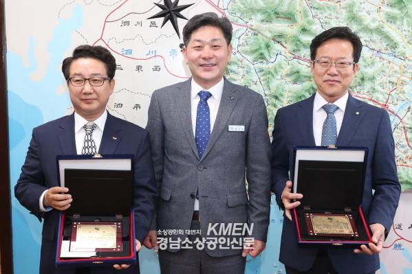 3717738977_6LOFE2zT_dc48ac71a0aa29c0ed3a