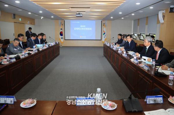 3717738977_B5NFrhPd_a6e4a609d79b3cbb13a6