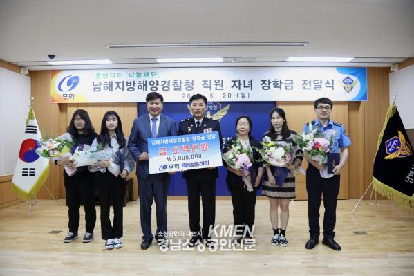 3717738977_lPG9IAg4_7dee24ebb73f4a64d62c