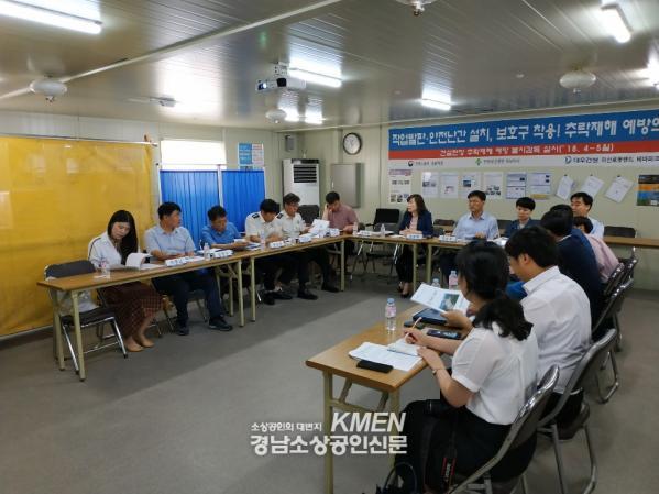 3717738977_m20NSqgw_f9482e33643161ba5245