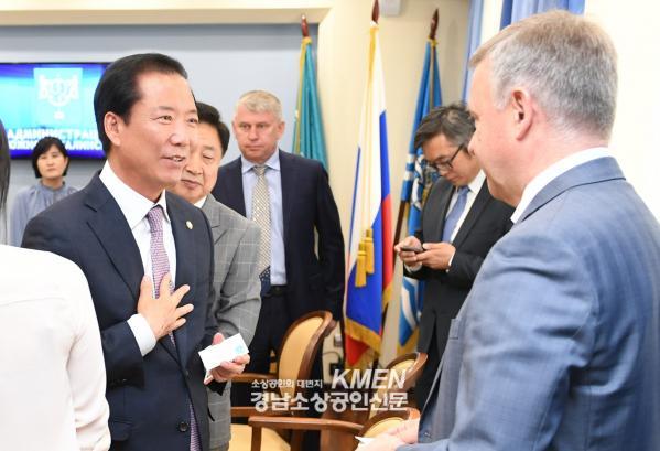 3717738977_pTdfJiy9_0044f27db03073d4b909