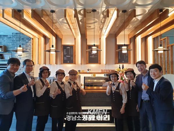 3717738977_uMv0xajc_119e721bdd0acc6a95e6