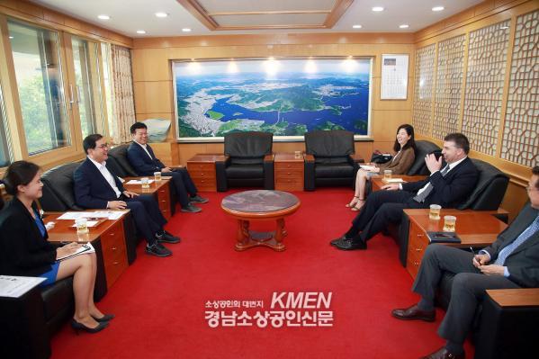 3717738977_4Aq3ur8k_82facf605cbfd30eb520