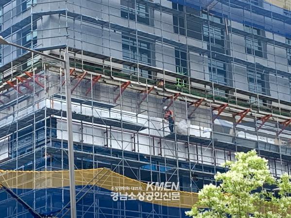 3717738977_5PG3iSCD_bf41909e1d2702d91556