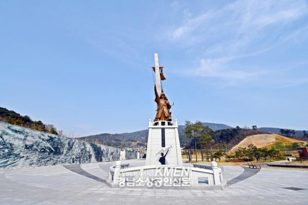 3717738977_KLYhxRc4_640ececf261522a0de62