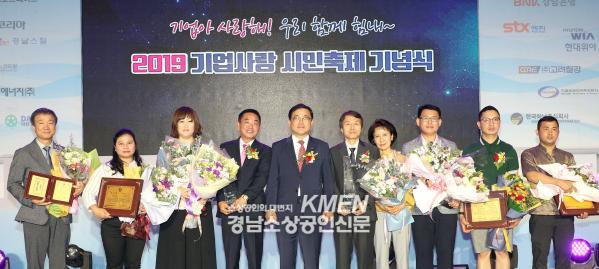 3717738977_LqdcpJ7X_1d8f32f79845a34ecbe7