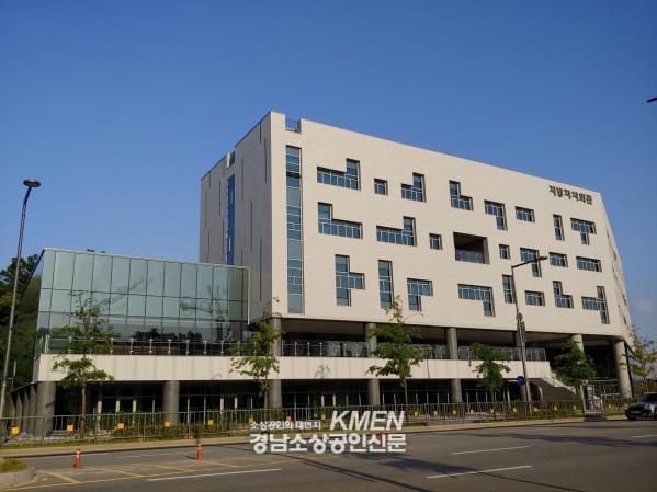 3717738977_SuWeVin0_568136ab500dd9f5b51a