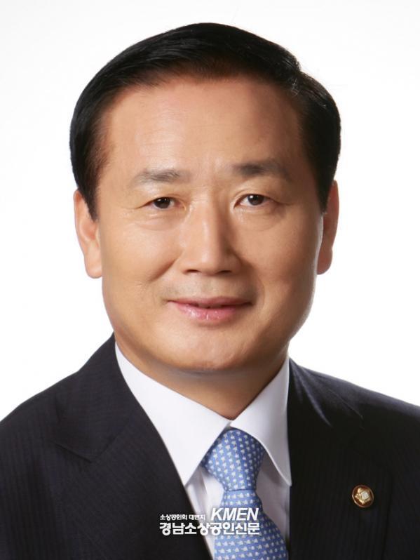 3717738977_VtTcG4lf_c27299124a5eeea8f066