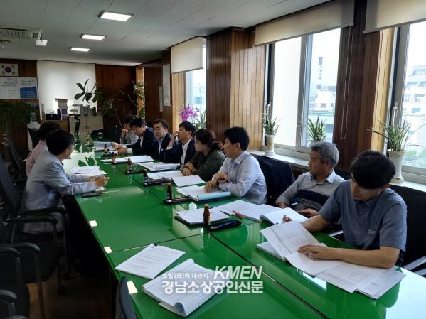 991336852_2B4ALWwX_1f27421385e2a240b520f