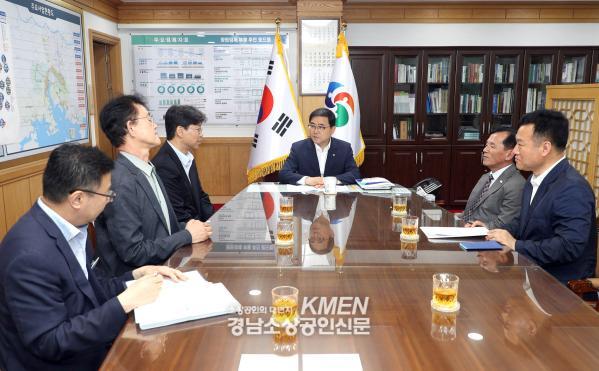 991336852_E56RfmKL_44f58622cd3ca8efa4a22