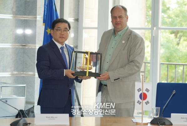 991336852_FzA8qsNQ_1aa34f6c928ccc55dfa44