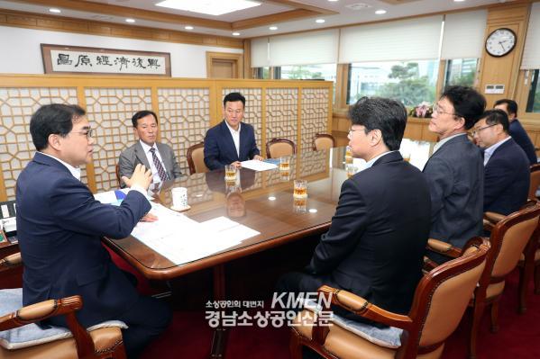 991336852_IS9FKT3d_603a1585ed7fbda9a0bd8