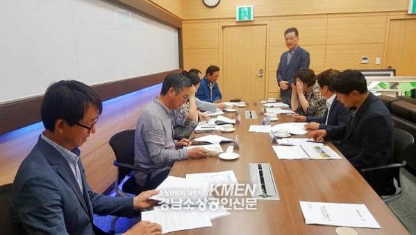 991336852_YevhKjld_73b8d9934e28c3b7d7ba2