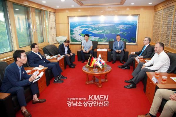 991336852_TdnzbDuv_d1c96ec9fdaabfd1a40b8