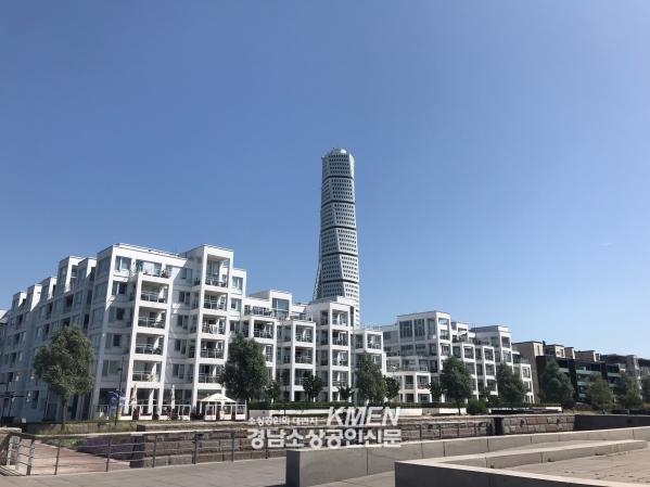 991336852_tYFSjv91_b7959b407d22f53901590